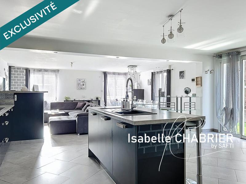 Maison - 220 m² - 6 pièces