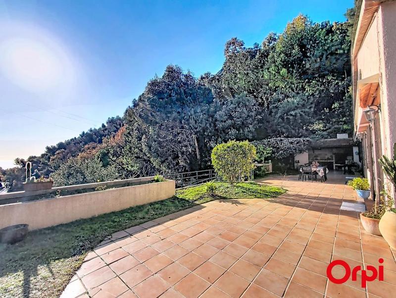 Maison - 155 m² - 6 pièces