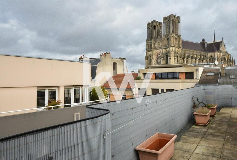 Appartement - 275 m² - 8 pièces