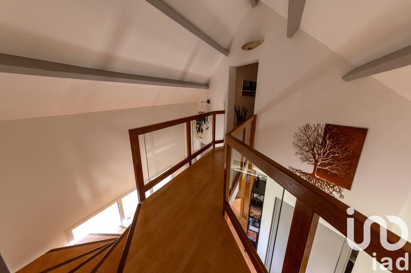 Maison - 244 m² - 9 pièces