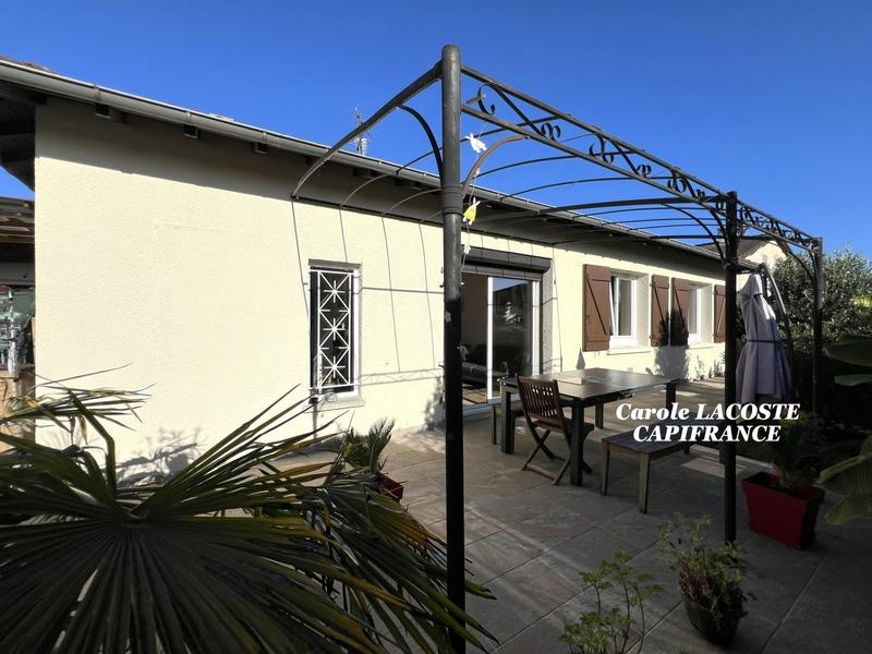 Maison - 90 m² - 4 pièces