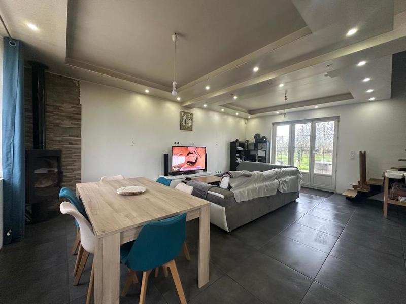 Maison - 95 m² - 3 pièces