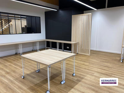 Local commercial - 244 m²