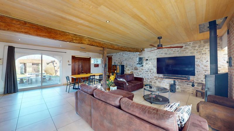 Maison - 400 m² - 12 pièces