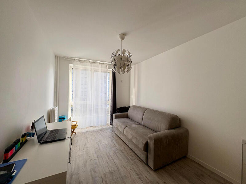 Appartement - 100 m² - 6 pièces