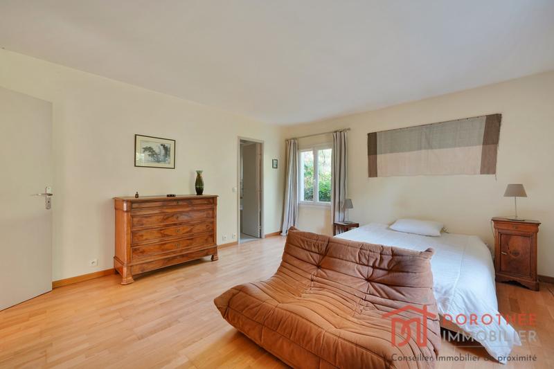 Maison - 141 m² - 8 pièces