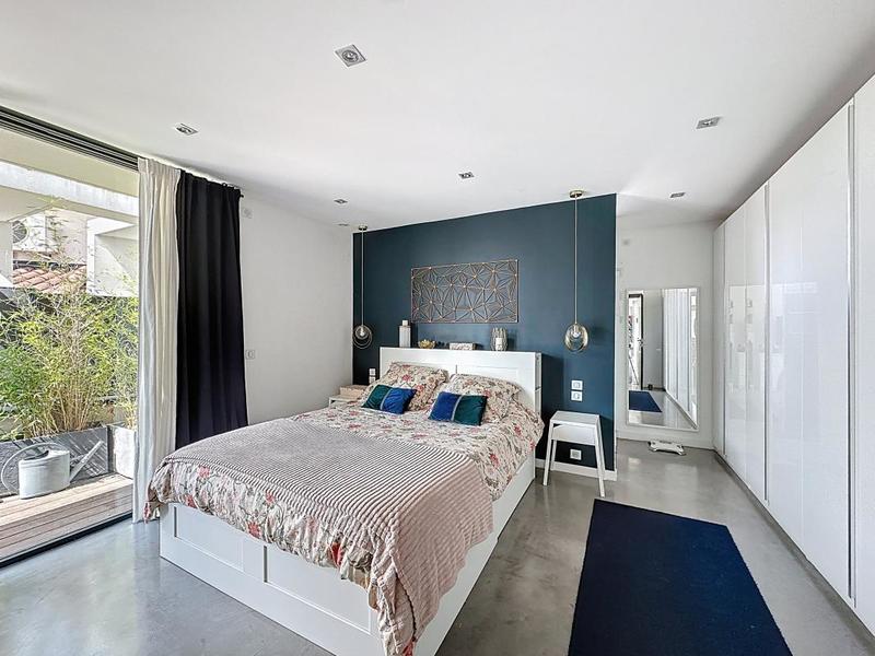 Maison - 140 m² - 5 pièces