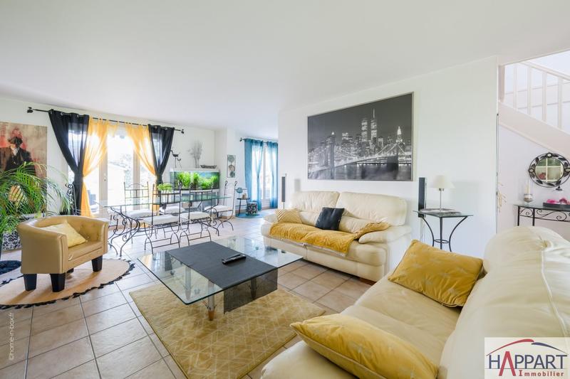 Maison - 200 m² - 10 pièces