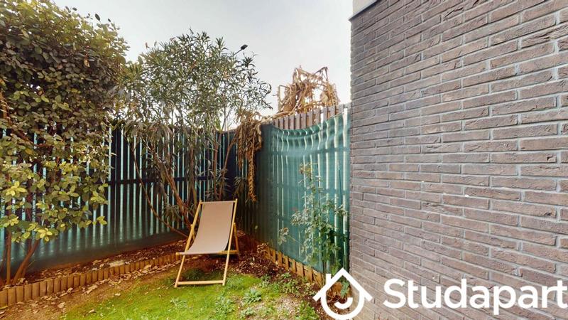 Chambre - 9 m² - 1 pièce