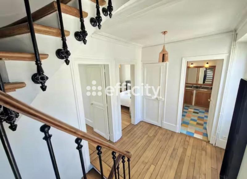 Maison - 170 m² - 6 pièces