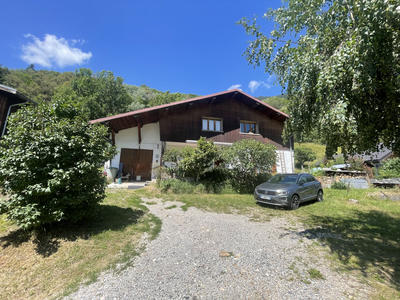Maison - 181 m² - 5 pièces