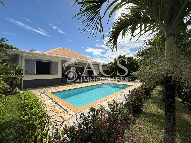 Maison - 115 m² - 5 pièces