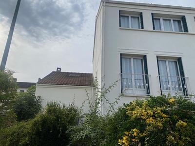 Maison - 130 m² - 7 pièces