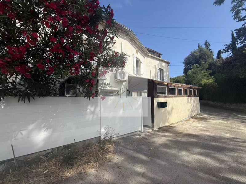 Maison - 112 m² - 8 pièces