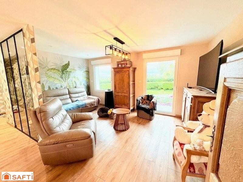 Maison - 90 m² - 5 pièces