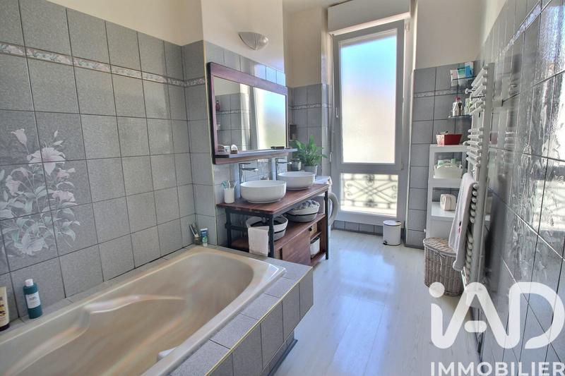 Appartement - 103 m² - 4 pièces