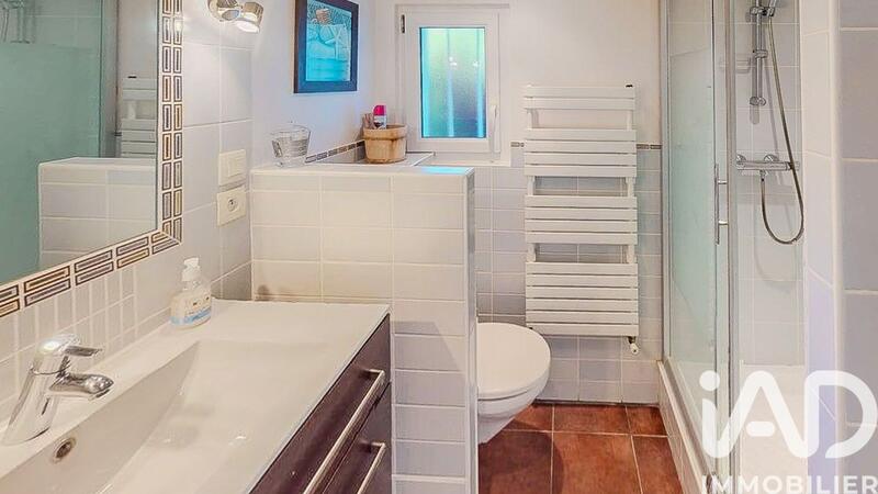 Maison - 185 m² - 7 pièces