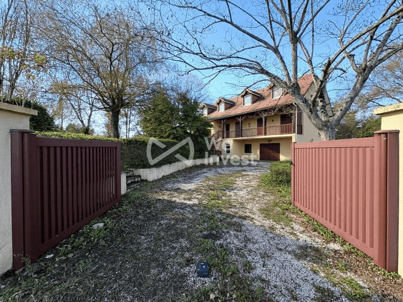 Villa - 230 m² - 7 pièces