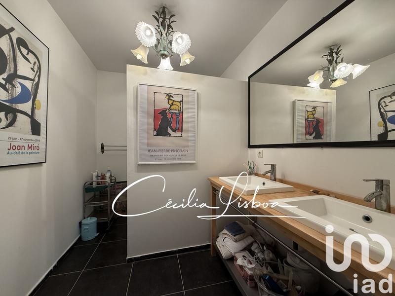 Maison - 257 m² - 5 pièces