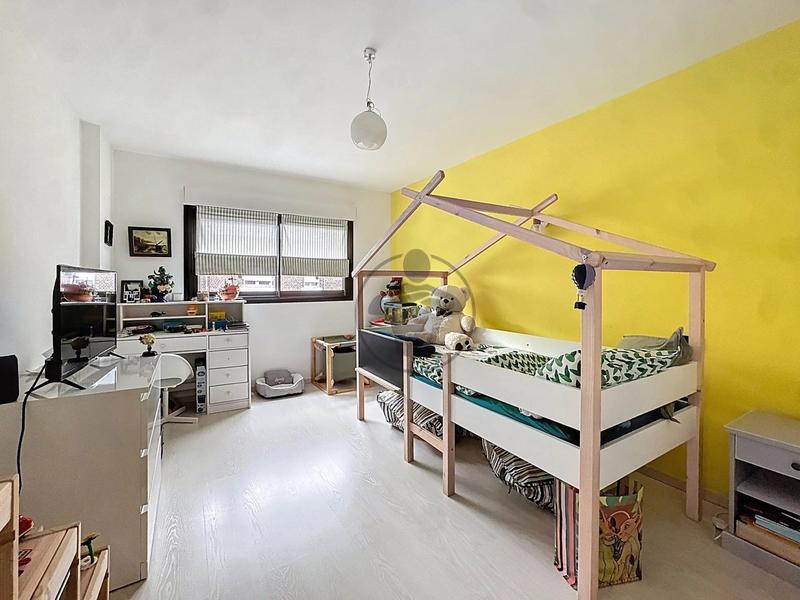 Maison - 180 m² - 7 pièces