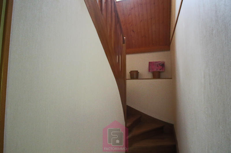 Maison - 146 m² - 6 pièces