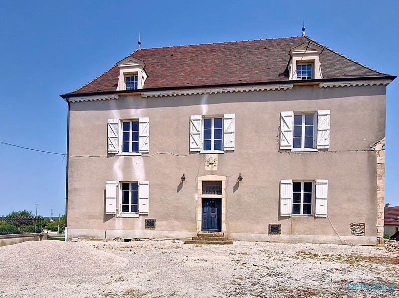 Maison ancienne - 192 m² - 5 pièces