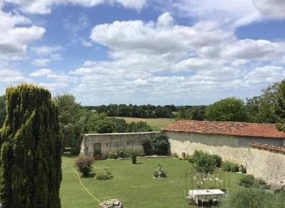 Maison - 495 m² - 10 pièces