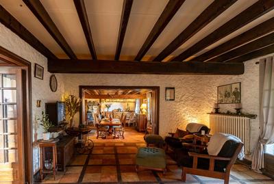 Maison - 180 m² - 6 pièces