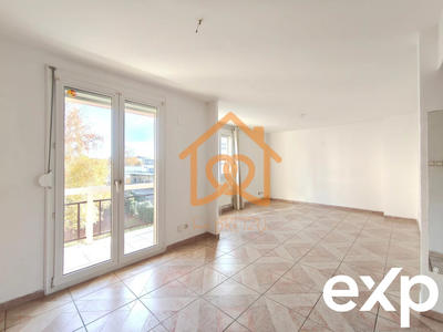 Appartement - 79 m² - 4 pièces