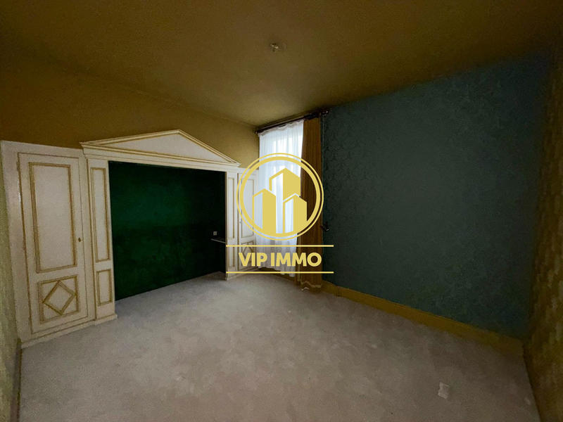 Maison - 166 m² - 8 pièces