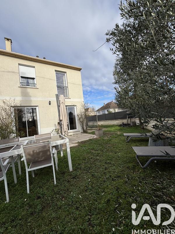 Maison - 88 m² - 5 pièces