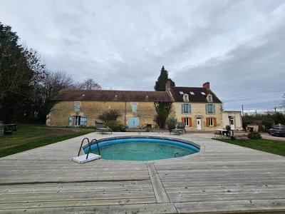 Corps de ferme - 158 m² - 8 pièces