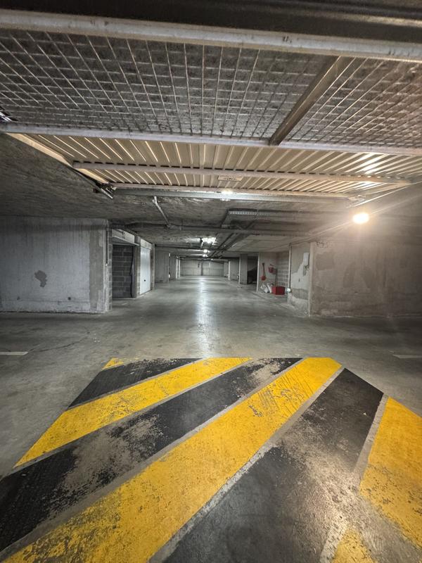 Parking / Garage - 6 m²