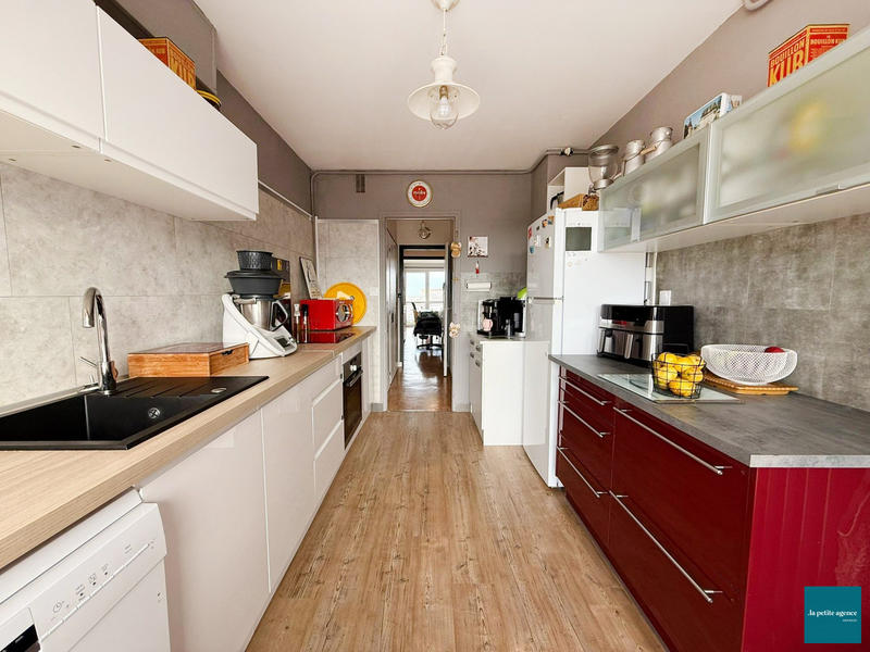 Appartement - 95 m² - 4 pièces