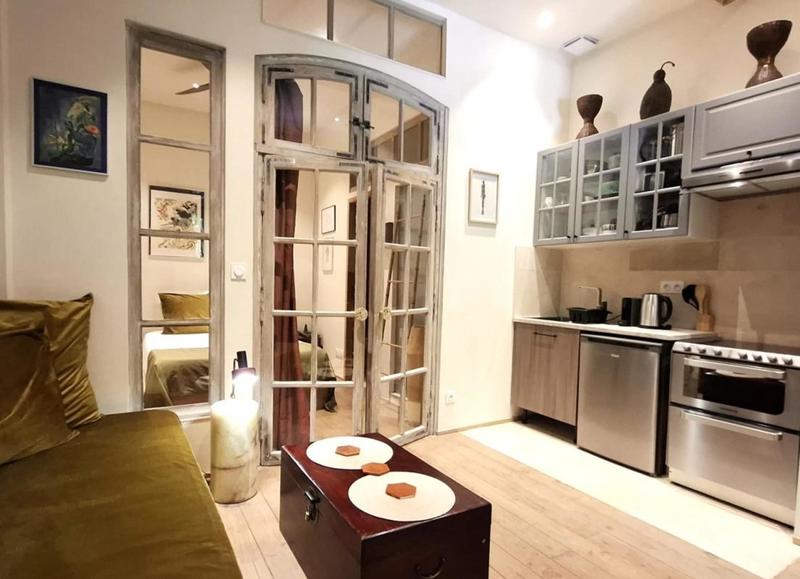 Immeuble - 350 m² - 10 pièces