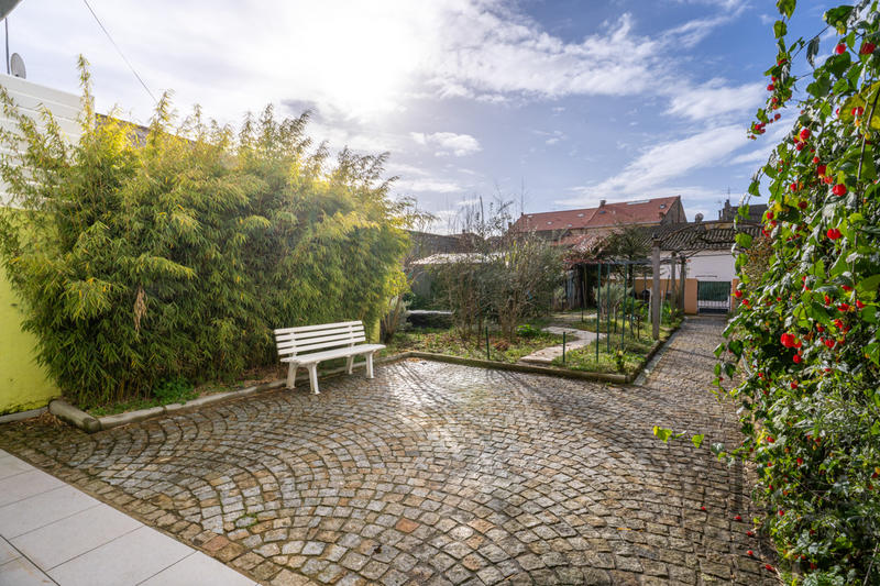 Maison - 85 m² - 4 pièces