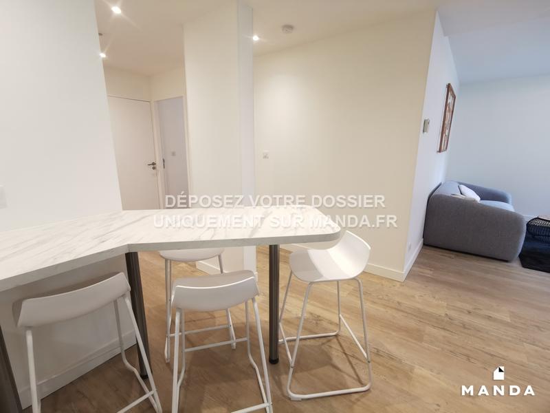 Chambre - 11 m² - 4 pièces