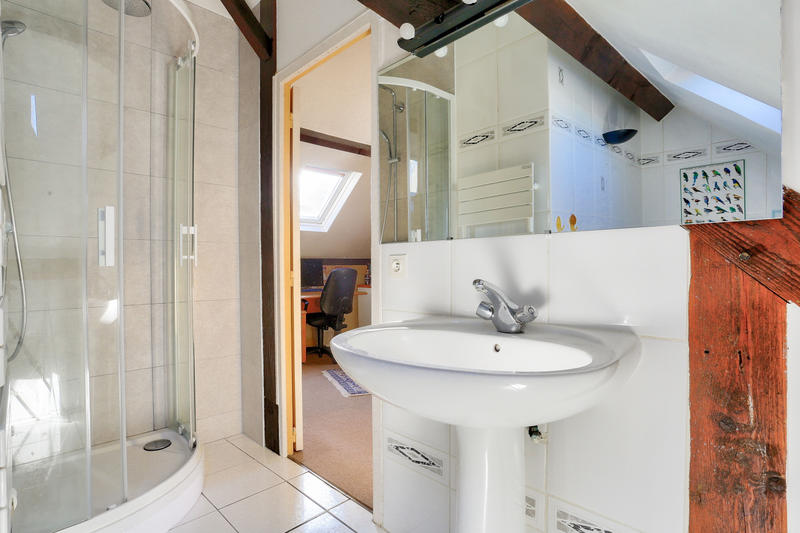 Maison - 192 m² - 9 pièces