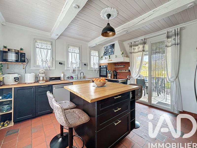 Maison - 177 m² - 7 pièces