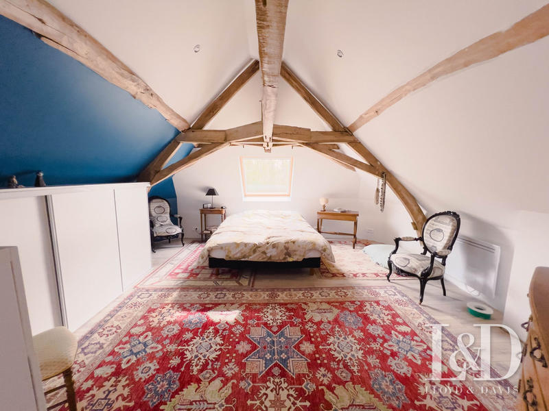 Maison - 205 m² - 12 pièces