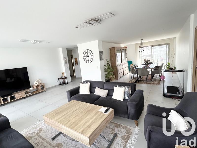 Maison - 198 m² - 6 pièces