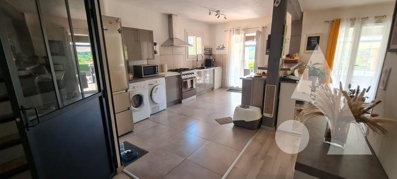 Maison - 128 m² - 4 pièces