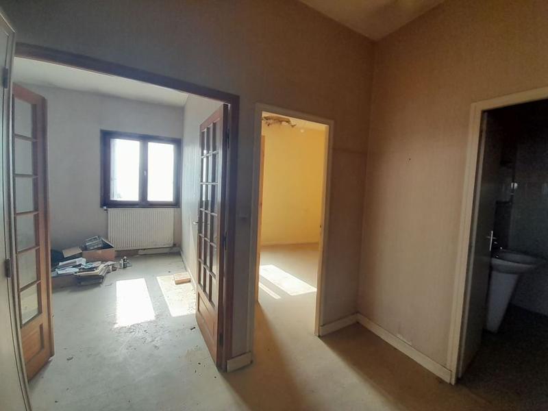 Maison - 600 m² - 5 pièces