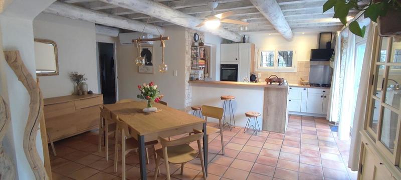 Maison - 235 m² - 8 pièces