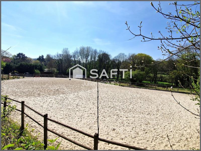 Maison - 298 m² - 12 pièces