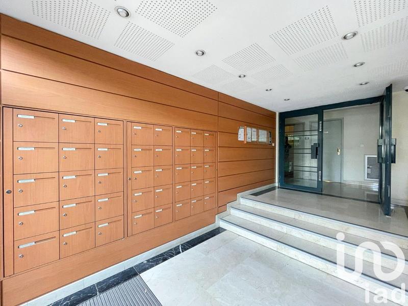 Studio - 30 m² - 1 pièce