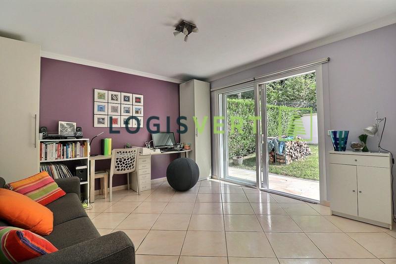 Maison - 198 m² - 8 pièces