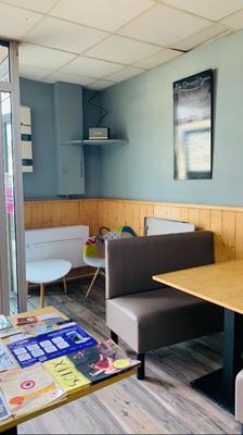 Fonds de commerce - Magasins - 90 m²