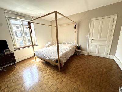 Maison de village - 210 m² - 8 pièces