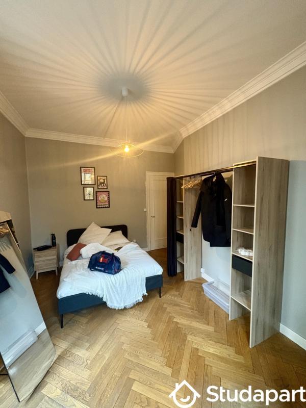 Chambre - 14 m² - 1 pièce